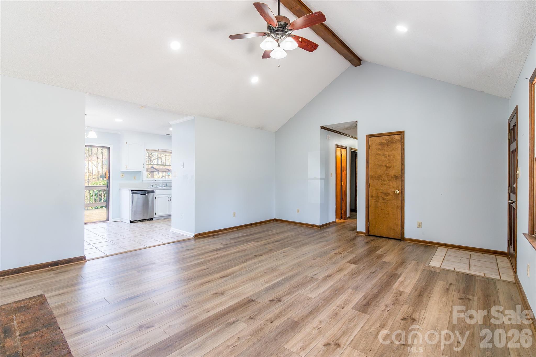 7225 Mcteal Place Charlotte NC 28262