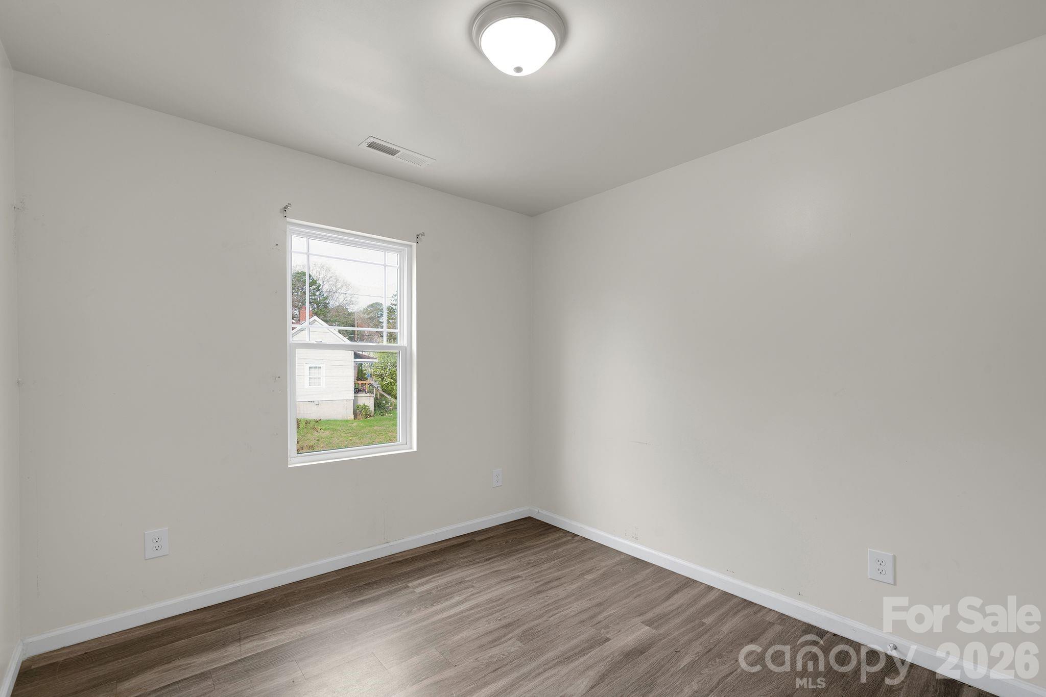 372 E Mills Avenue Mooresville NC 28115