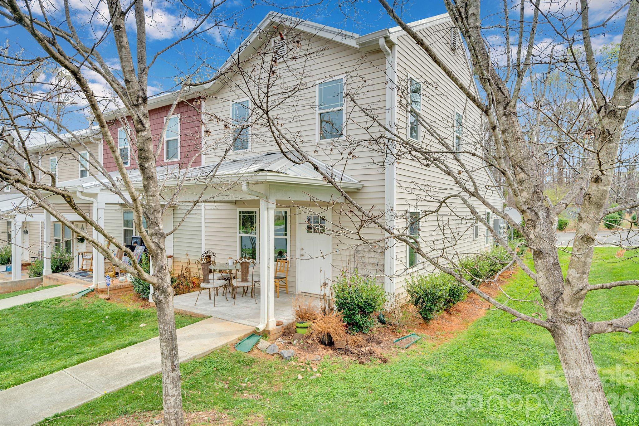 372 E Mills Avenue Mooresville NC 28115