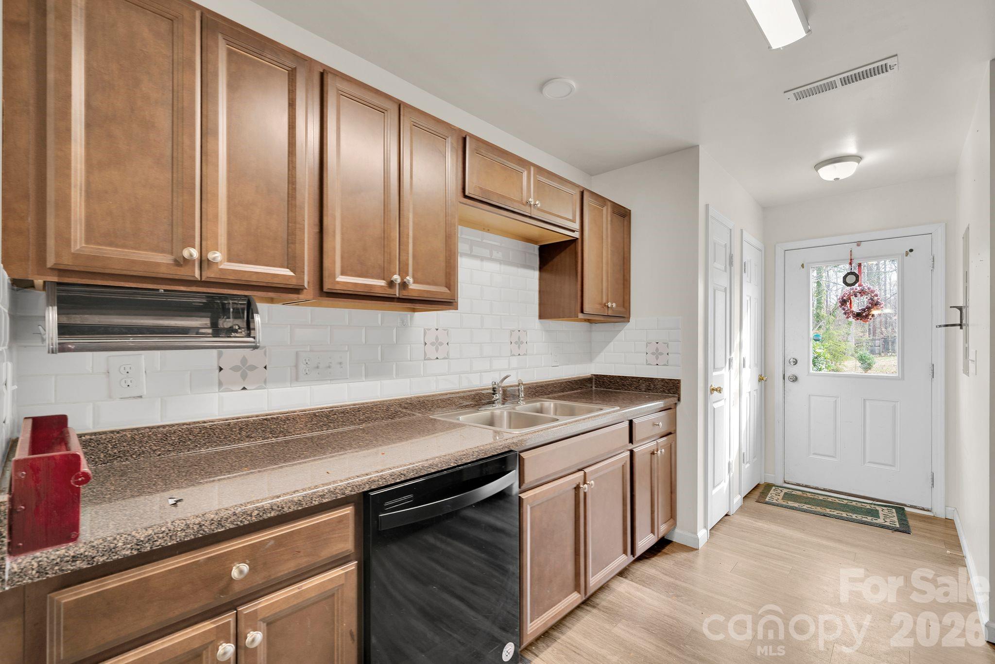 372 E Mills Avenue Mooresville NC 28115