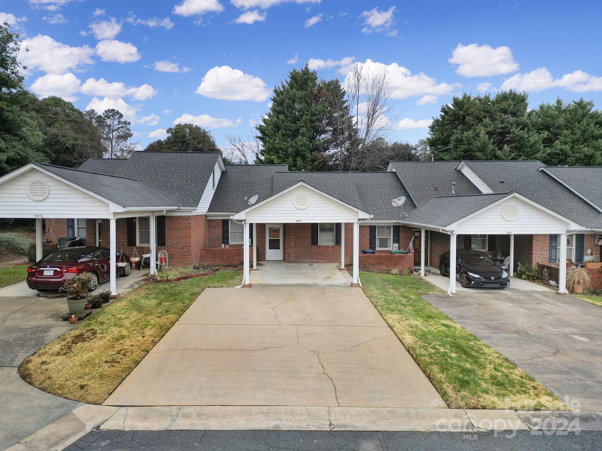 19974 Oak Leaf Circle Cornelius NC 28031
