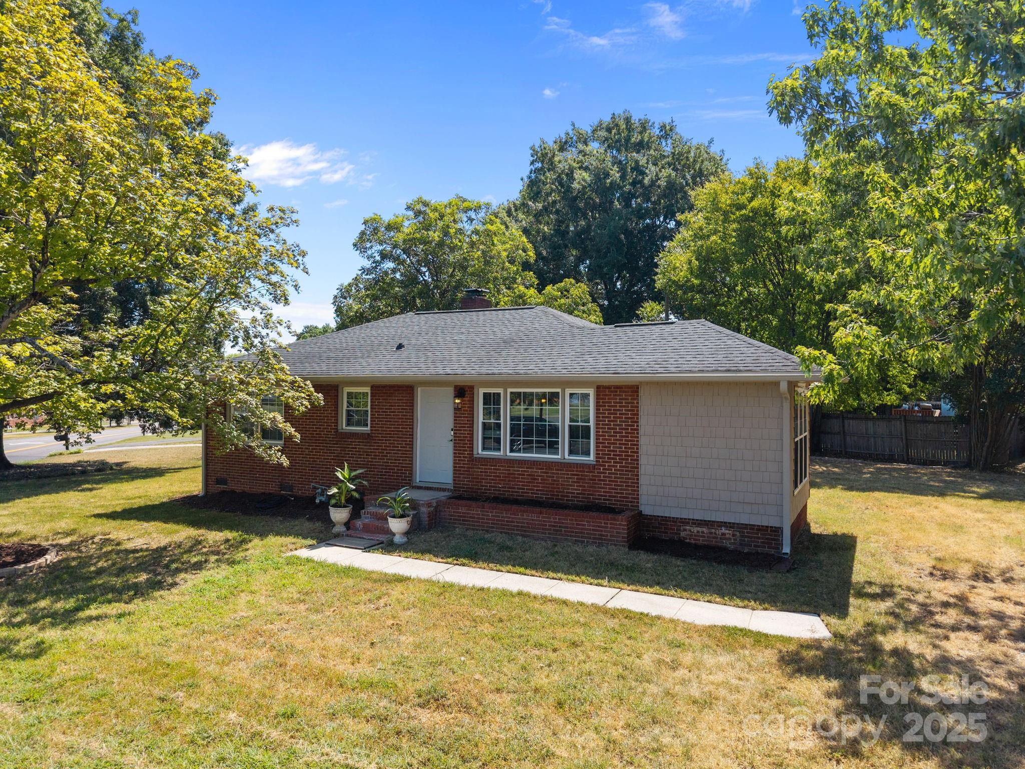 201 Lowry Street Pineville NC 28134