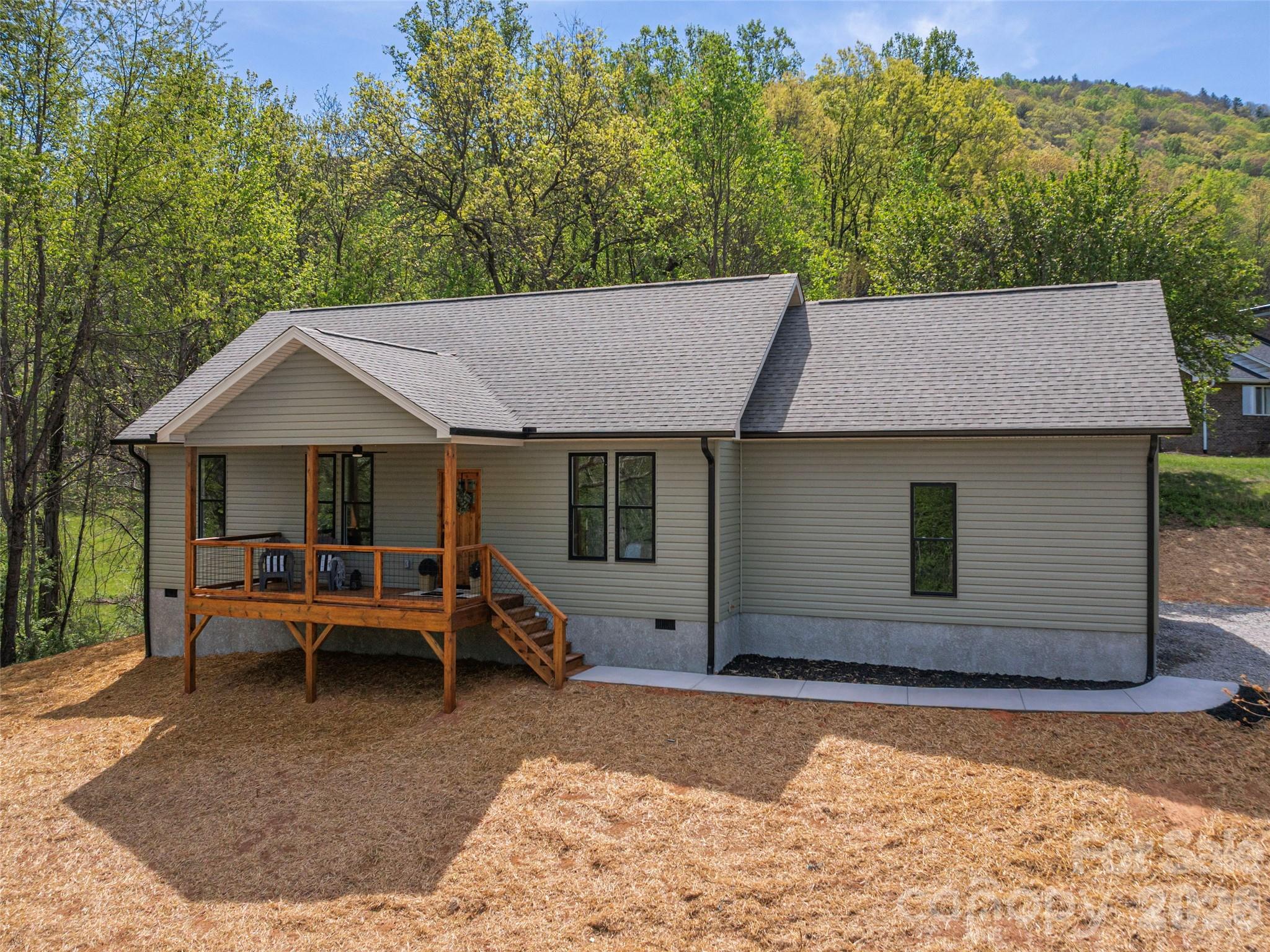 Leicester NC, 118 Max View Drive