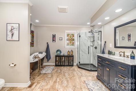132 Eagle Drive New London NC 28127