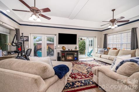 132 Eagle Drive New London NC 28127