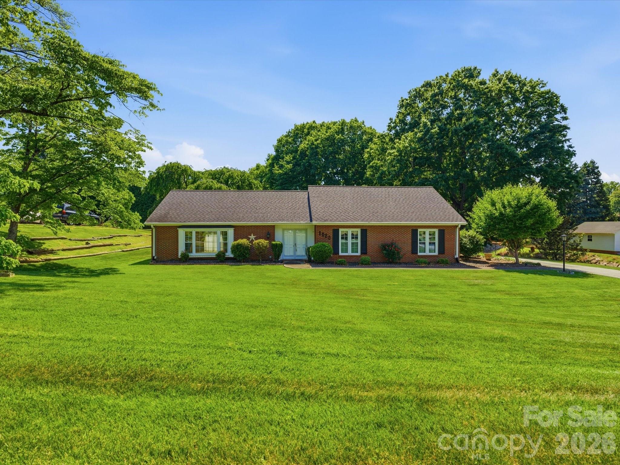 1020 Longreen Drive Kernersville NC 27284