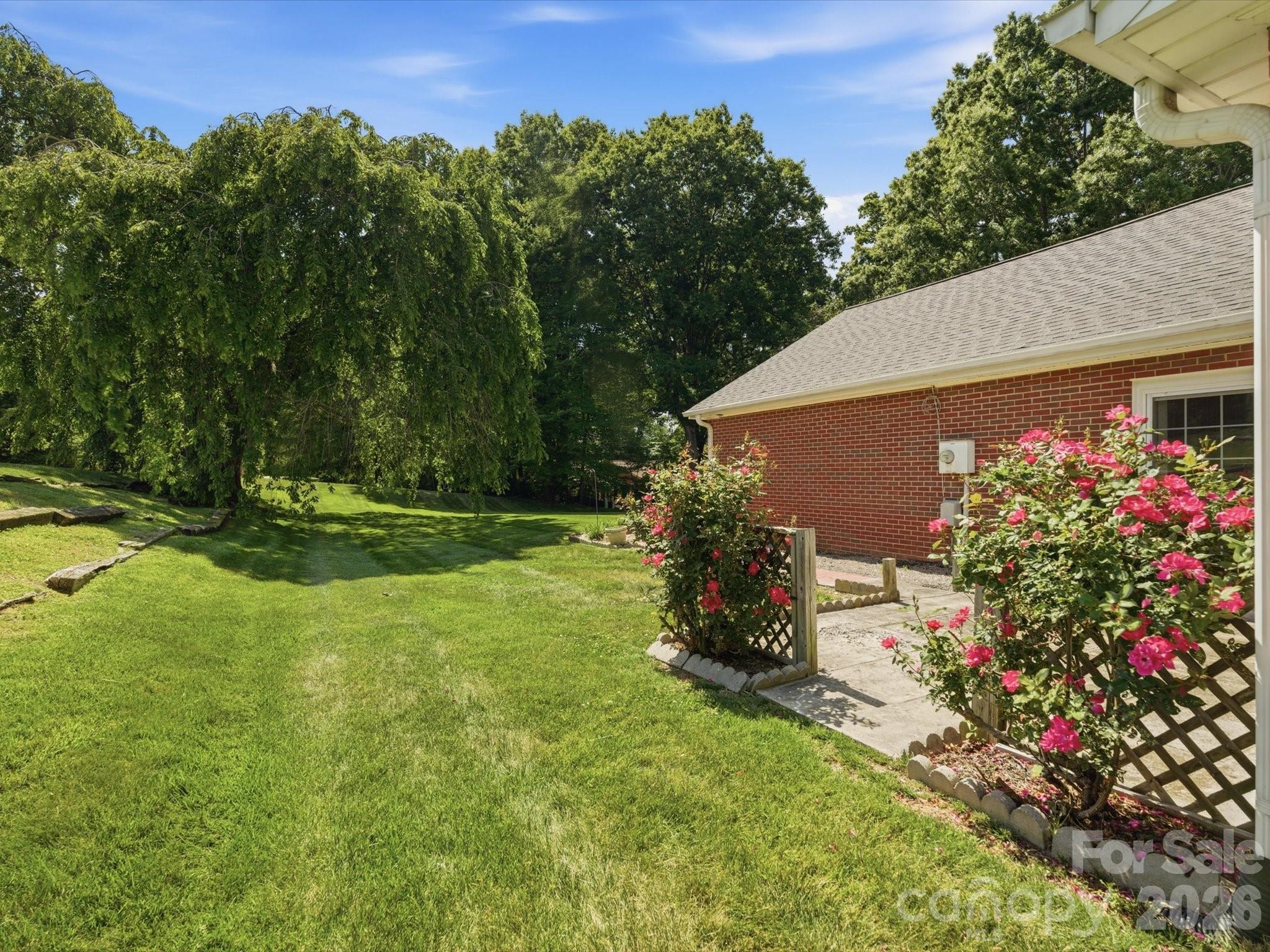 1020 Longreen Drive Kernersville NC 27284