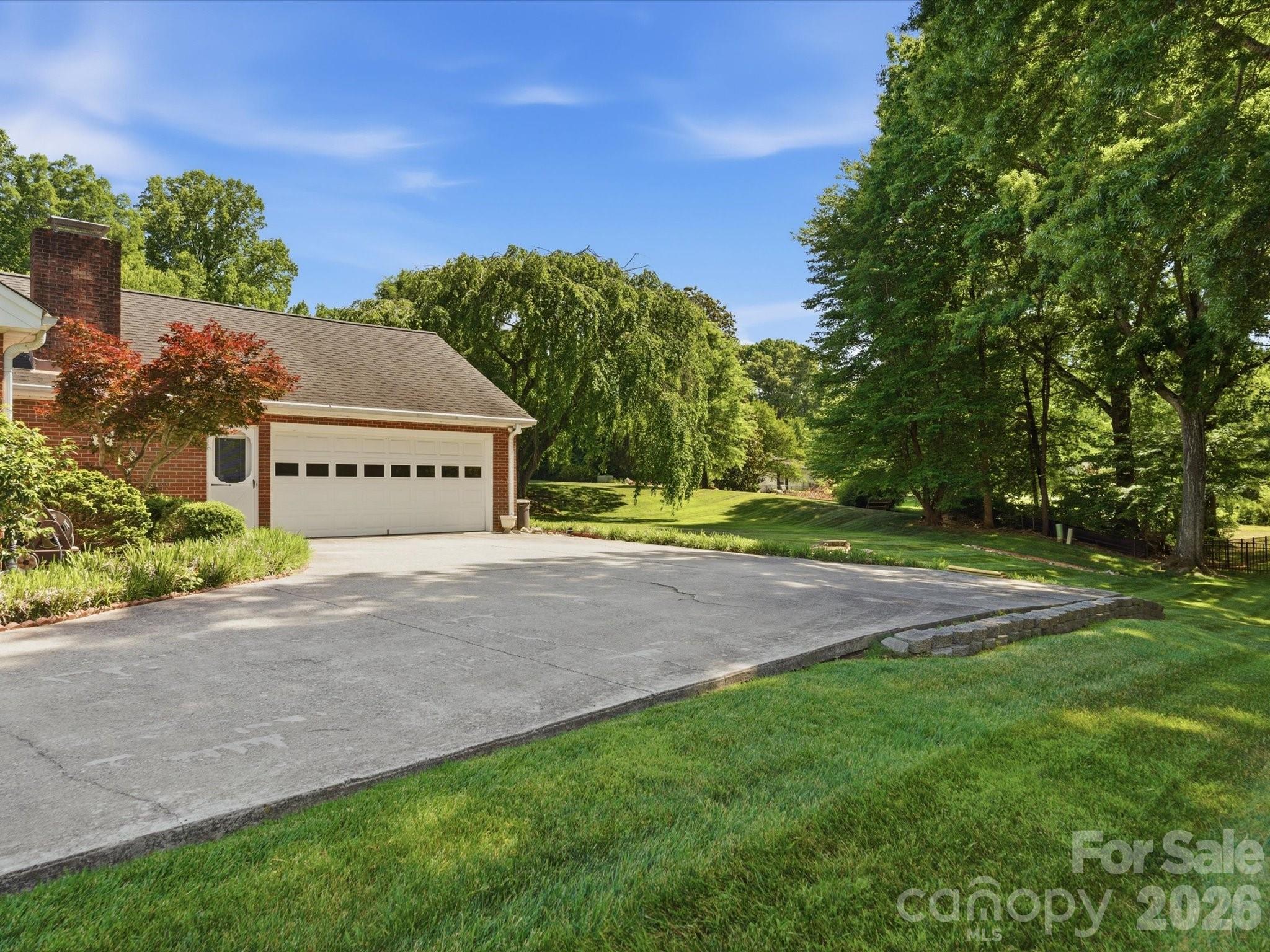 1020 Longreen Drive Kernersville NC 27284