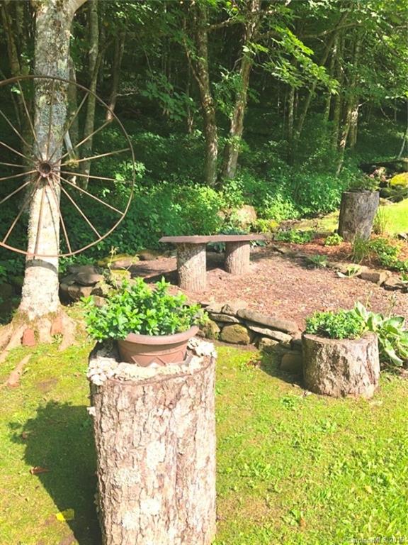 518 Jl Lane Newland NC 28657
