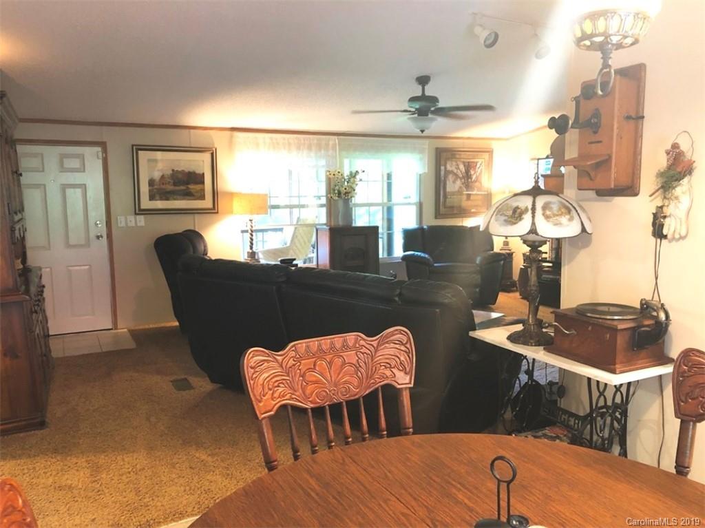 518 Jl Lane Newland NC 28657