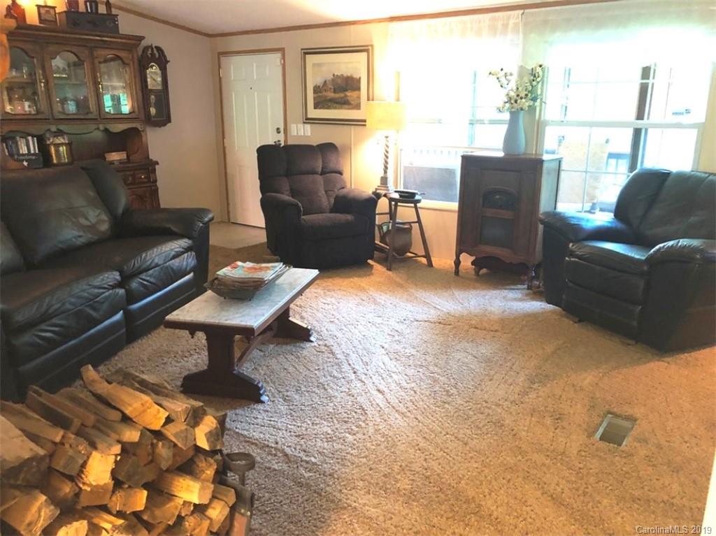 518 Jl Lane Newland NC 28657