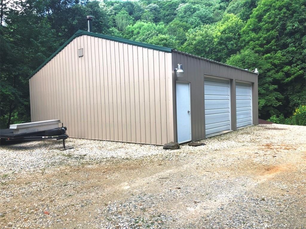 518 Jl Lane Newland NC 28657
