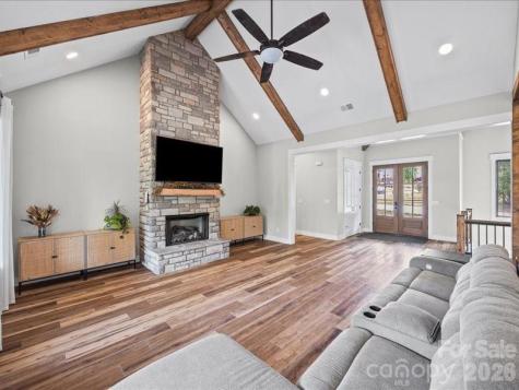 521 Rosebush Lane Clover SC 29710