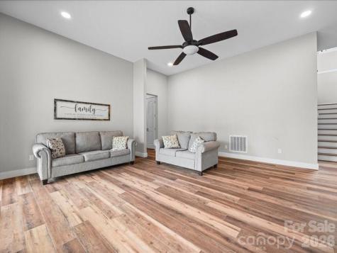 521 Rosebush Lane Clover SC 29710