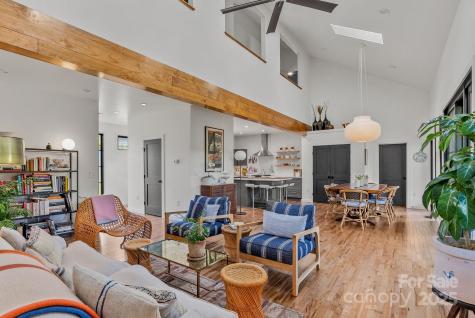 52 Malvern Walk Asheville NC 28806