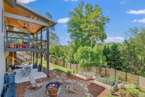 52 Malvern Walk Asheville NC 28806