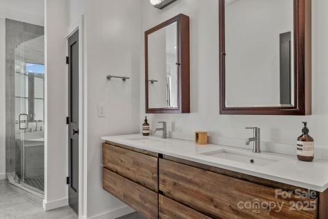 52 Malvern Walk Asheville NC 28806
