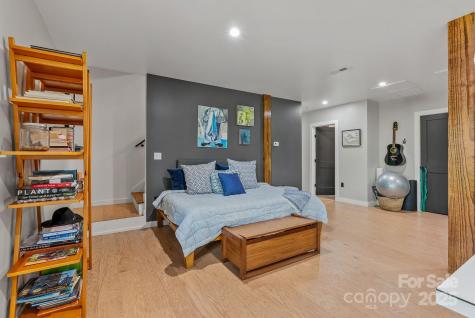 52 Malvern Walk Asheville NC 28806