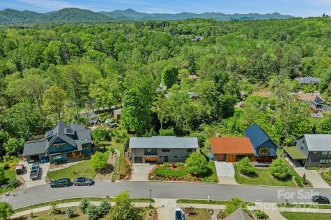 52 Malvern Walk Asheville NC 28806