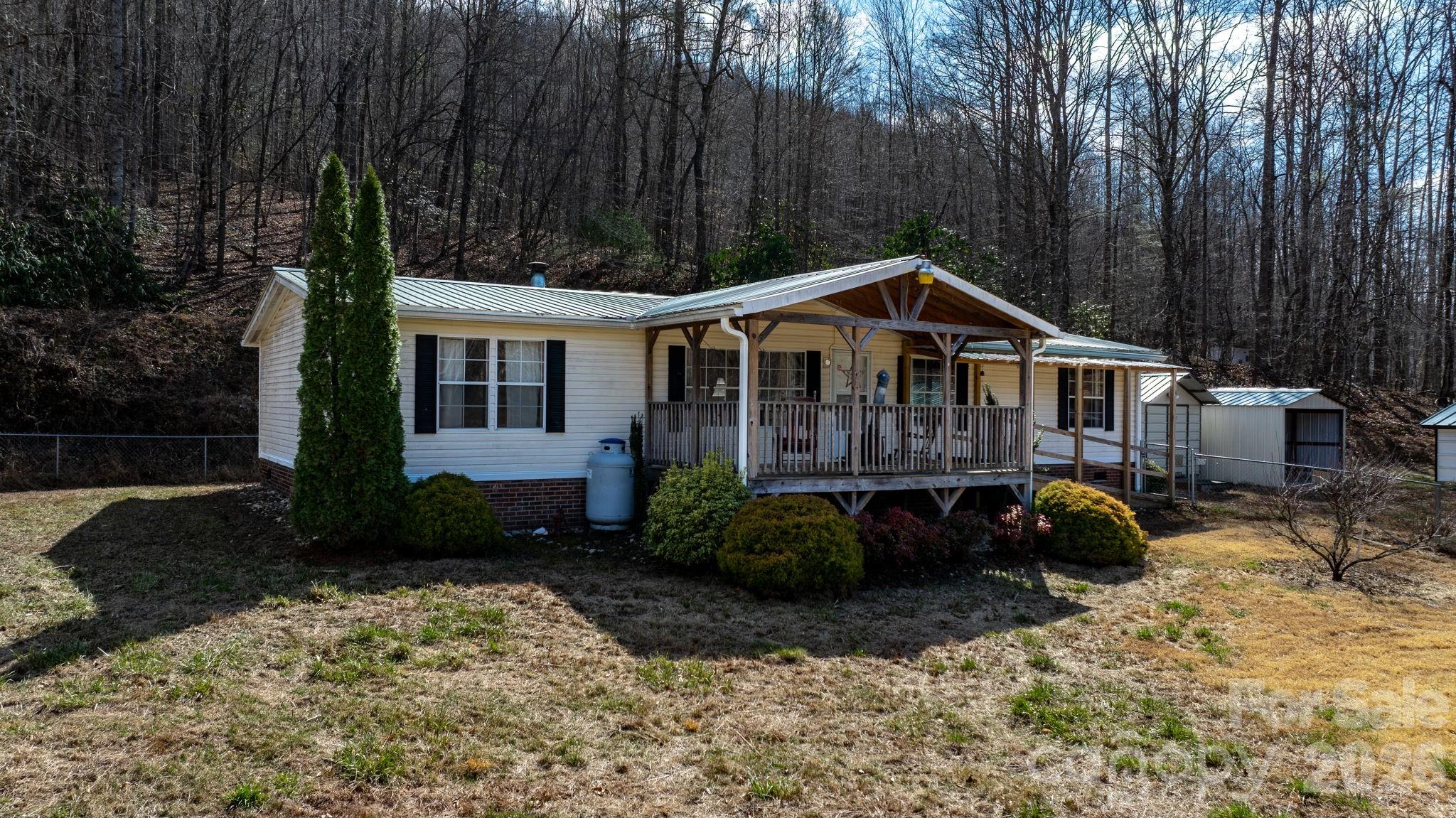 1922 Zacks Fork Road Lenoir NC 28645