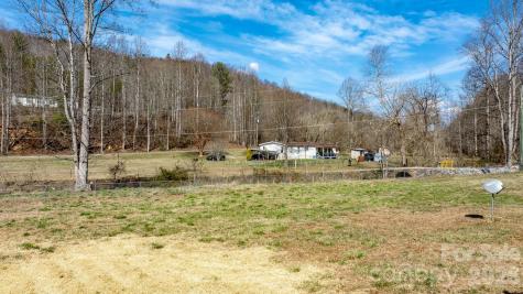 1922 Zacks Fork Road Lenoir NC 28645