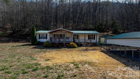 1922 Zacks Fork Road Lenoir NC 28645