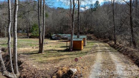 1922 Zacks Fork Road Lenoir NC 28645