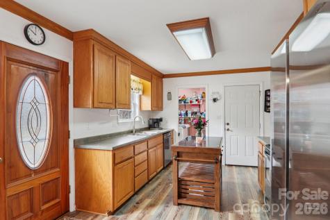 130 Crestview Street Canton NC 28716