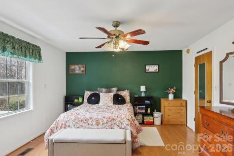 130 Crestview Street Canton NC 28716