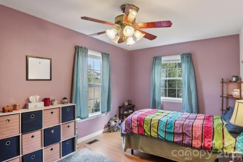 130 Crestview Street Canton NC 28716