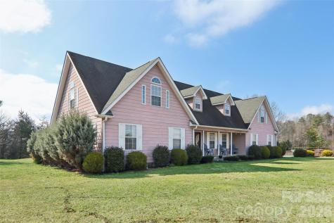 130 Crestview Street Canton NC 28716