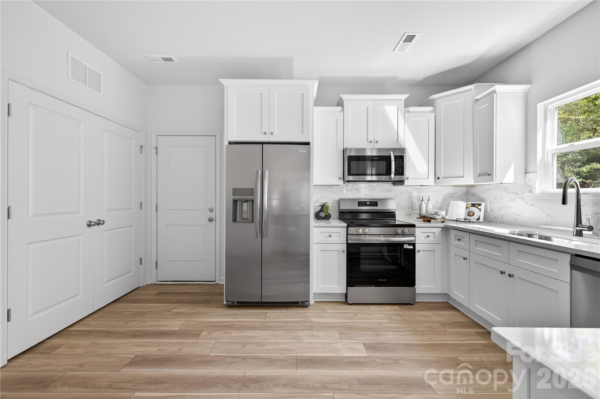 4809 Eleanor Drive Charlotte NC 28208