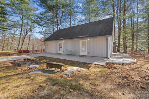 1154 Altapass Highway Spruce Pine NC 28777