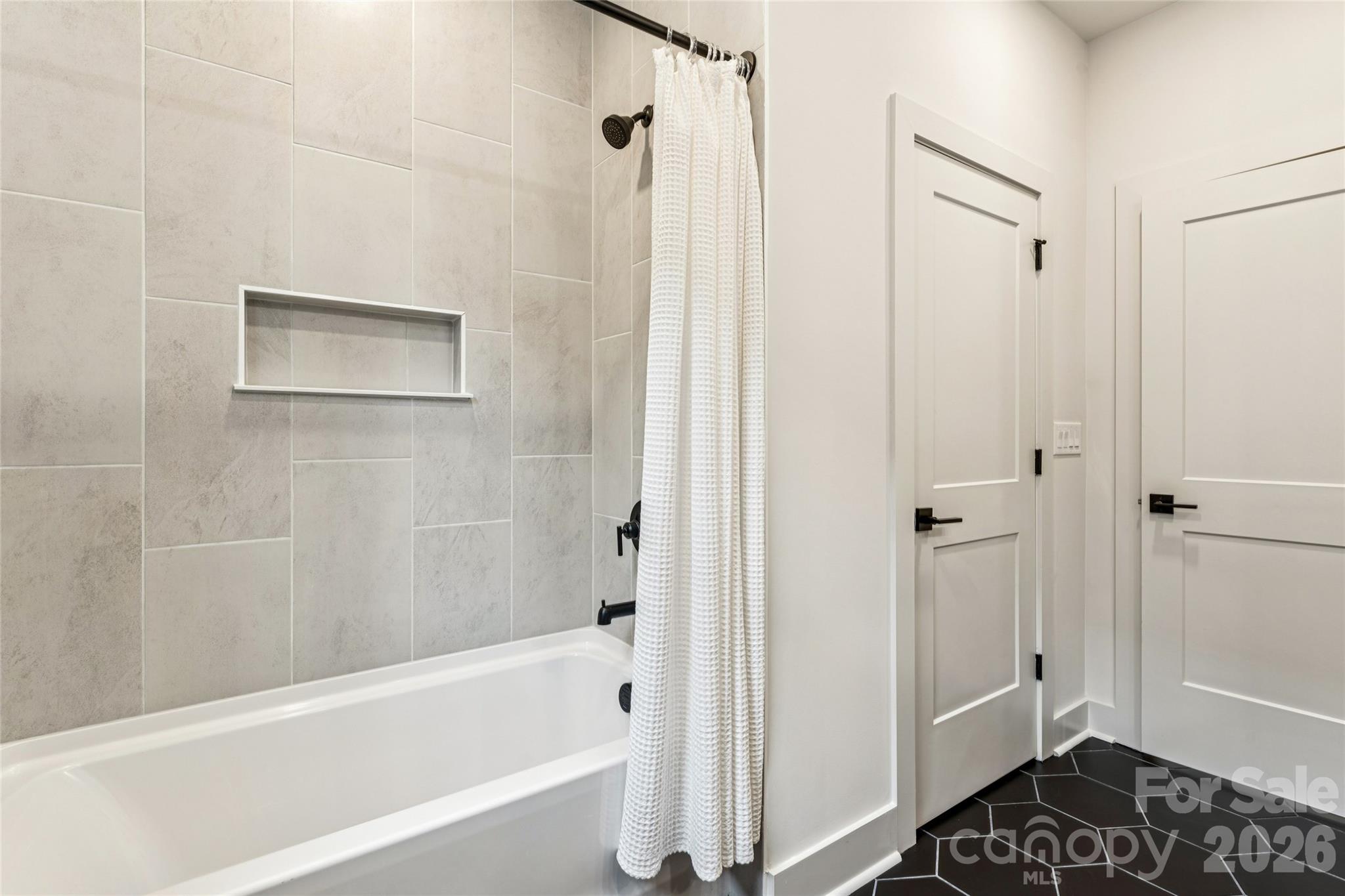 2412 Crestview Drive Charlotte NC 28216