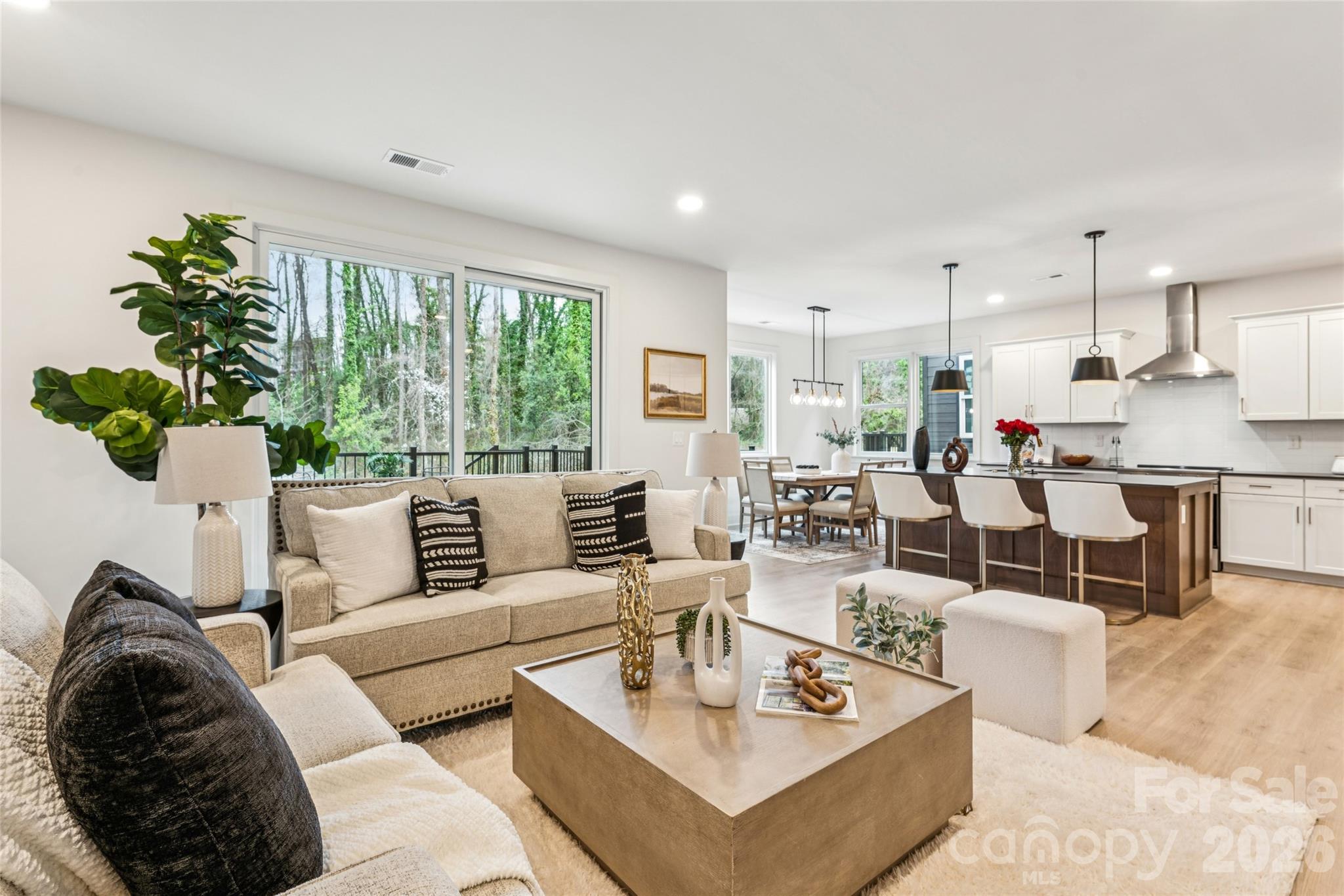 2412 Crestview Drive Charlotte NC 28216