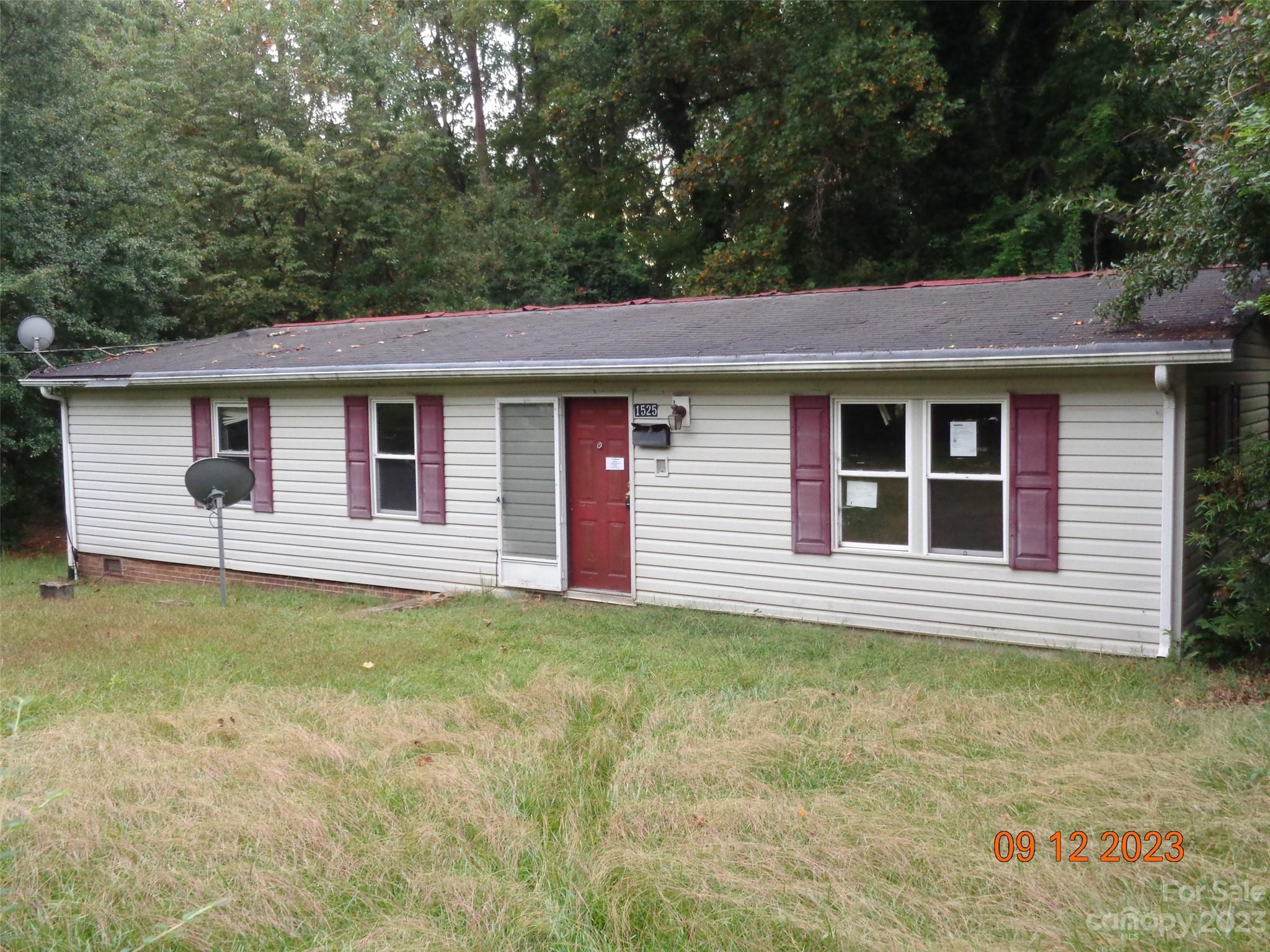 1525 14th Street Drive NE Hickory NC 28601