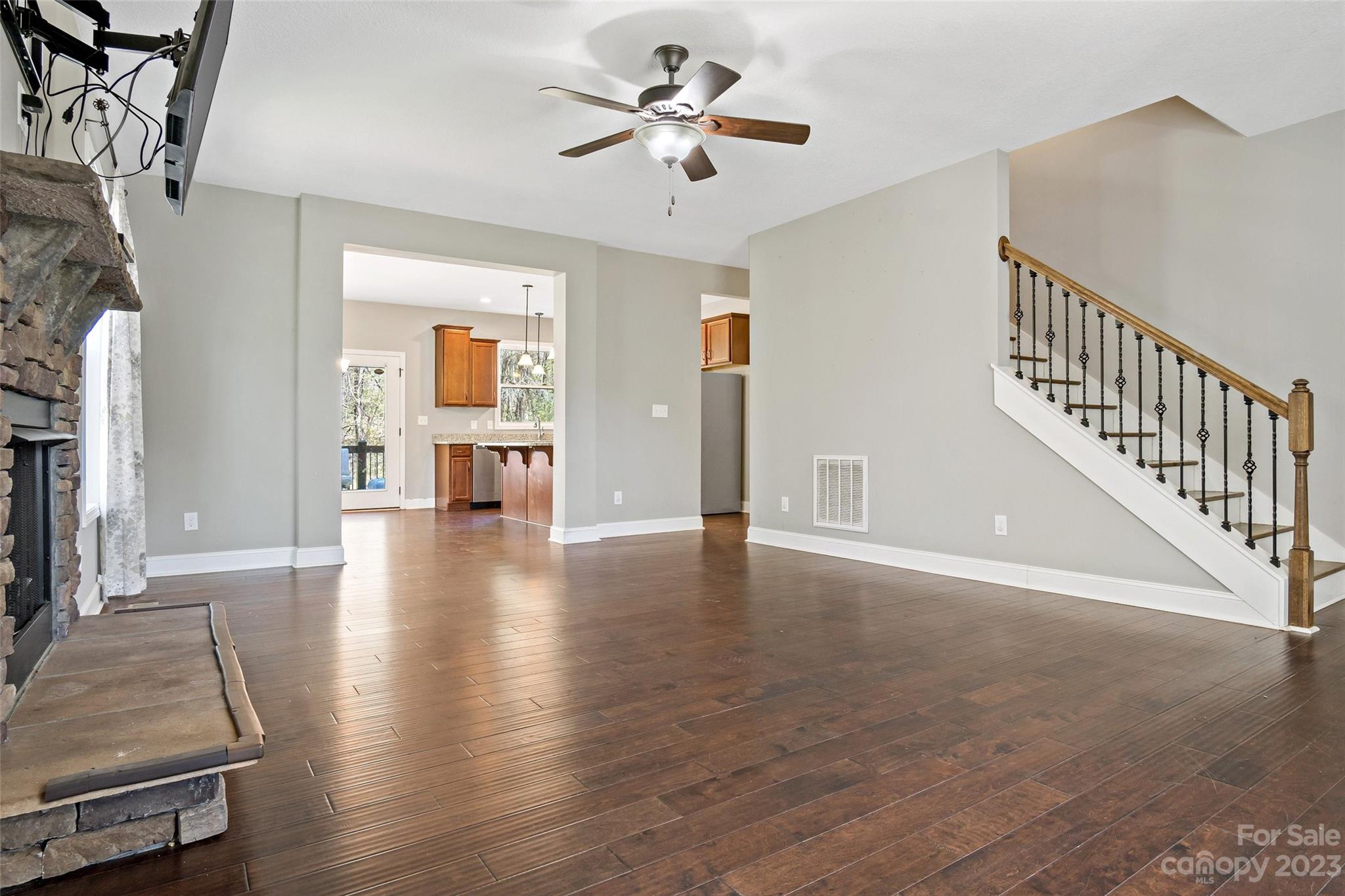 25 John Hazel Drive Swannanoa NC 28778
