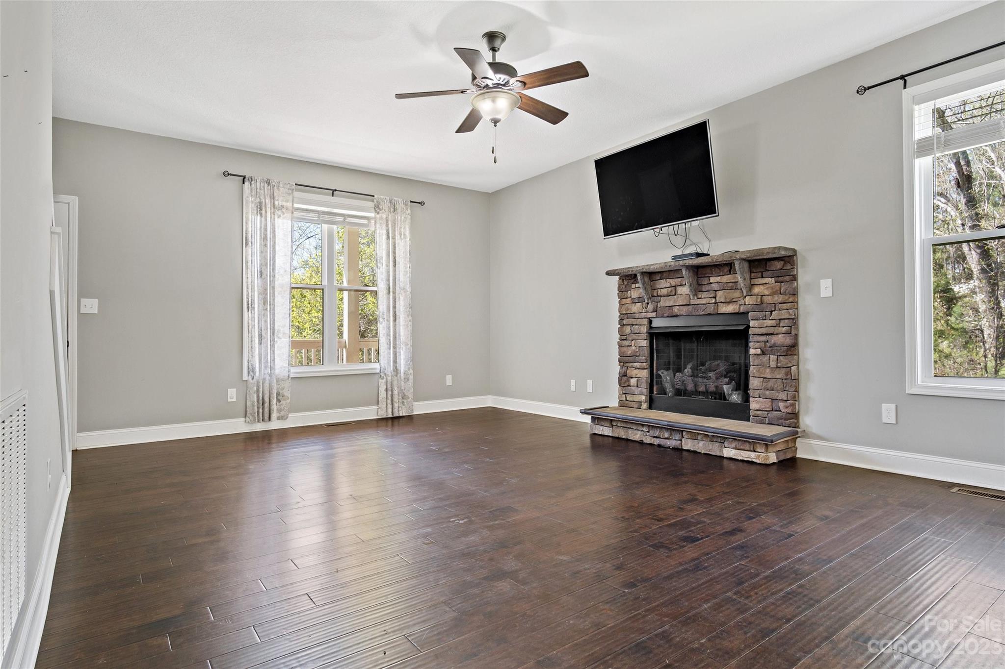 25 John Hazel Drive Swannanoa NC 28778