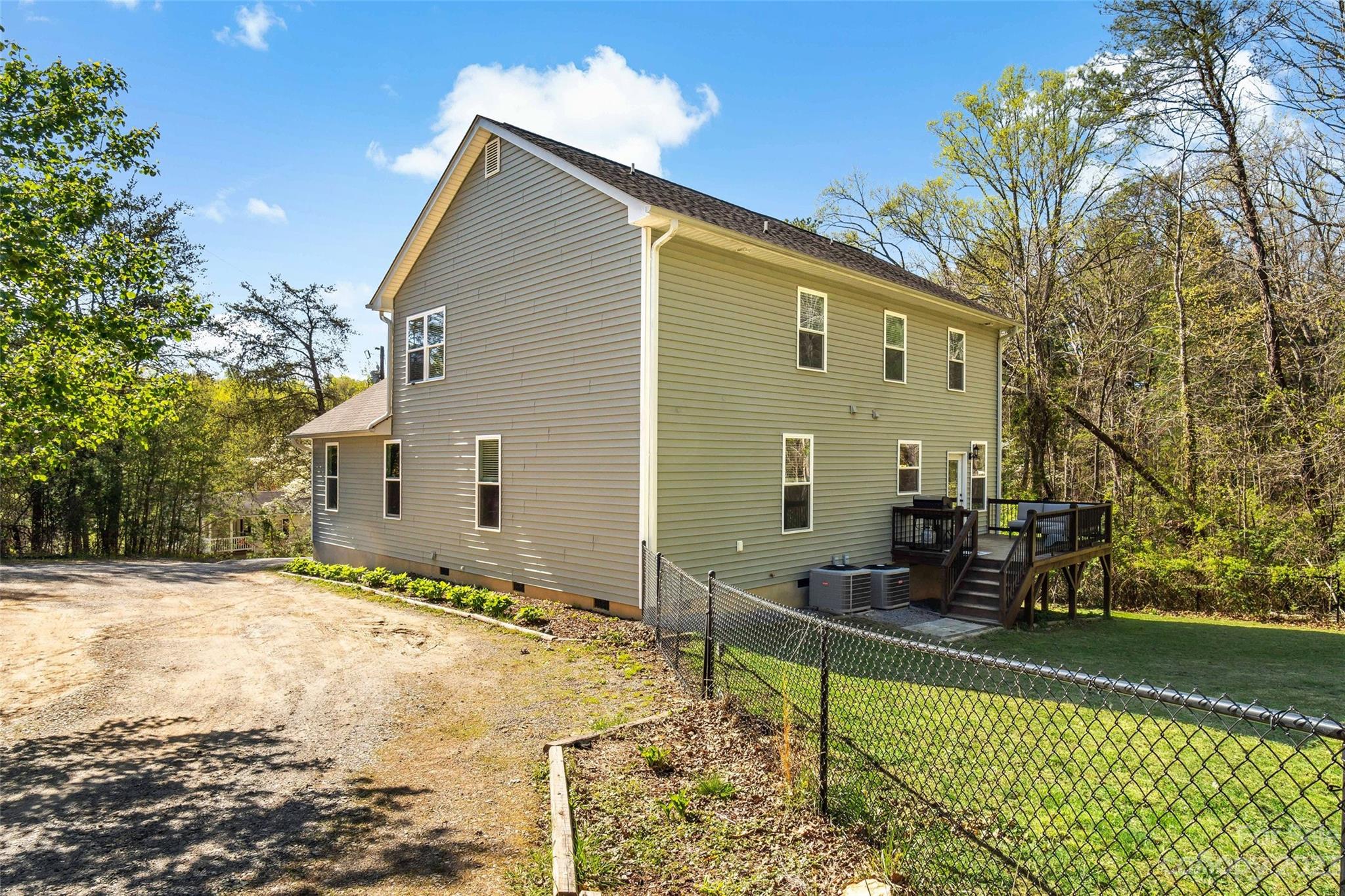 25 John Hazel Drive Swannanoa NC 28778