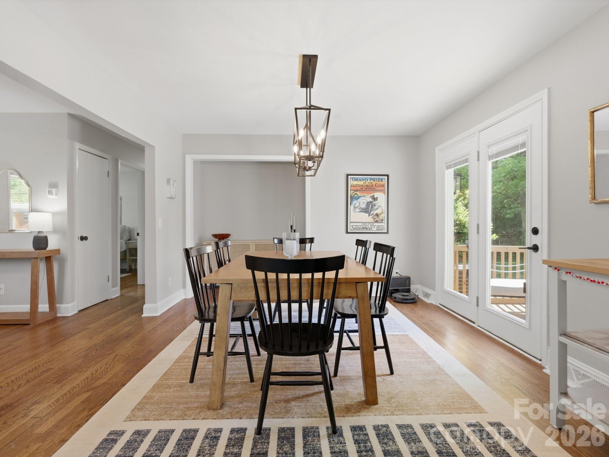 7516 Thorncliff Drive Charlotte NC 28210