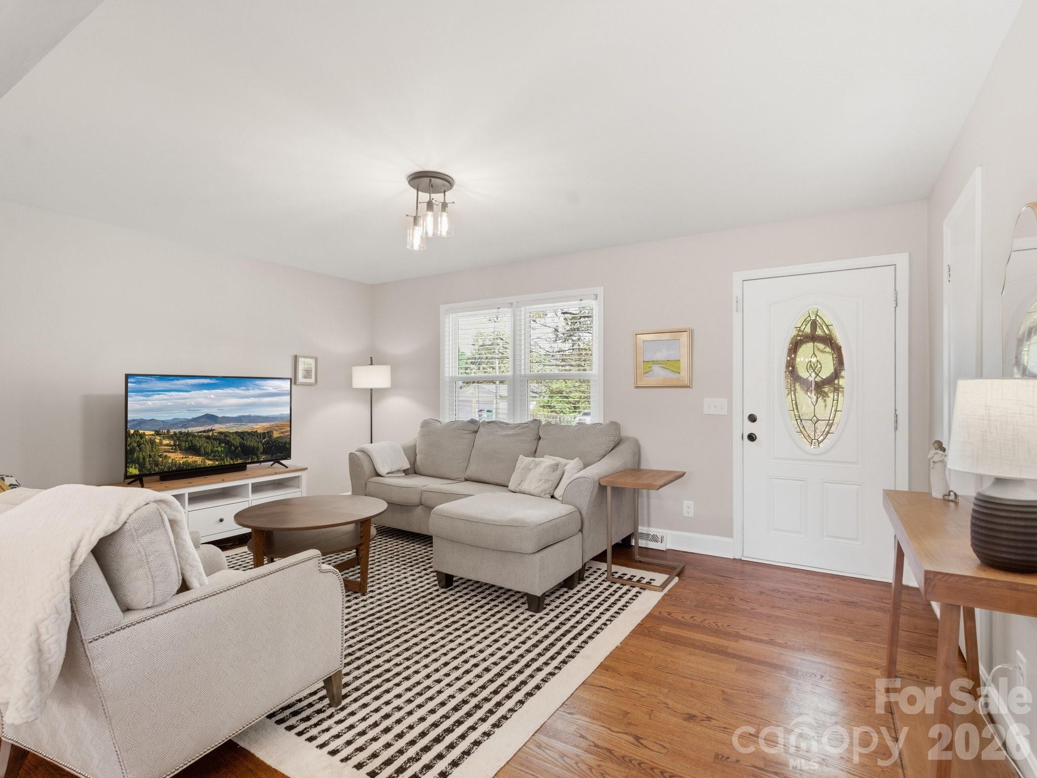 7516 Thorncliff Drive Charlotte NC 28210