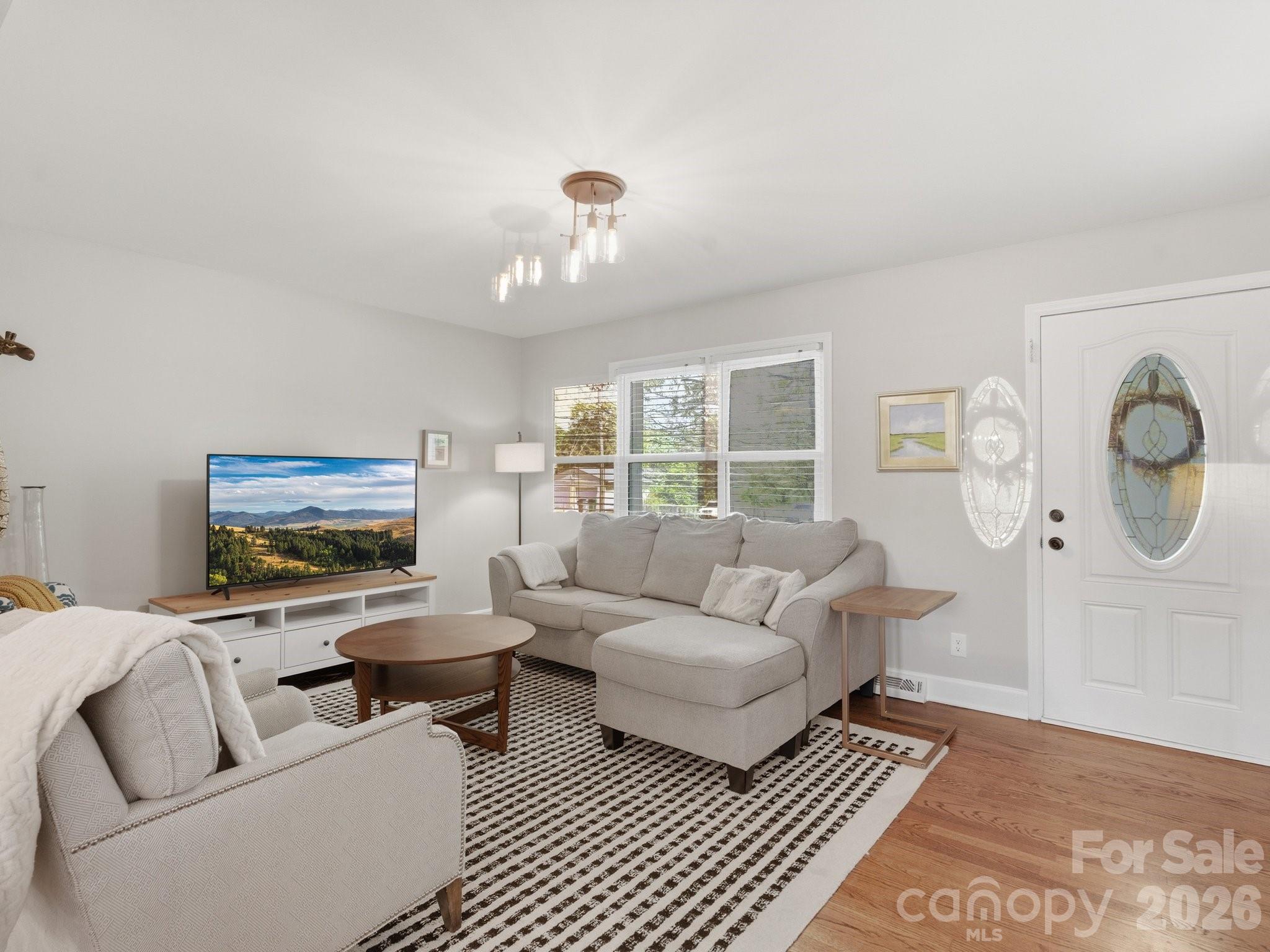 7516 Thorncliff Drive Charlotte NC 28210
