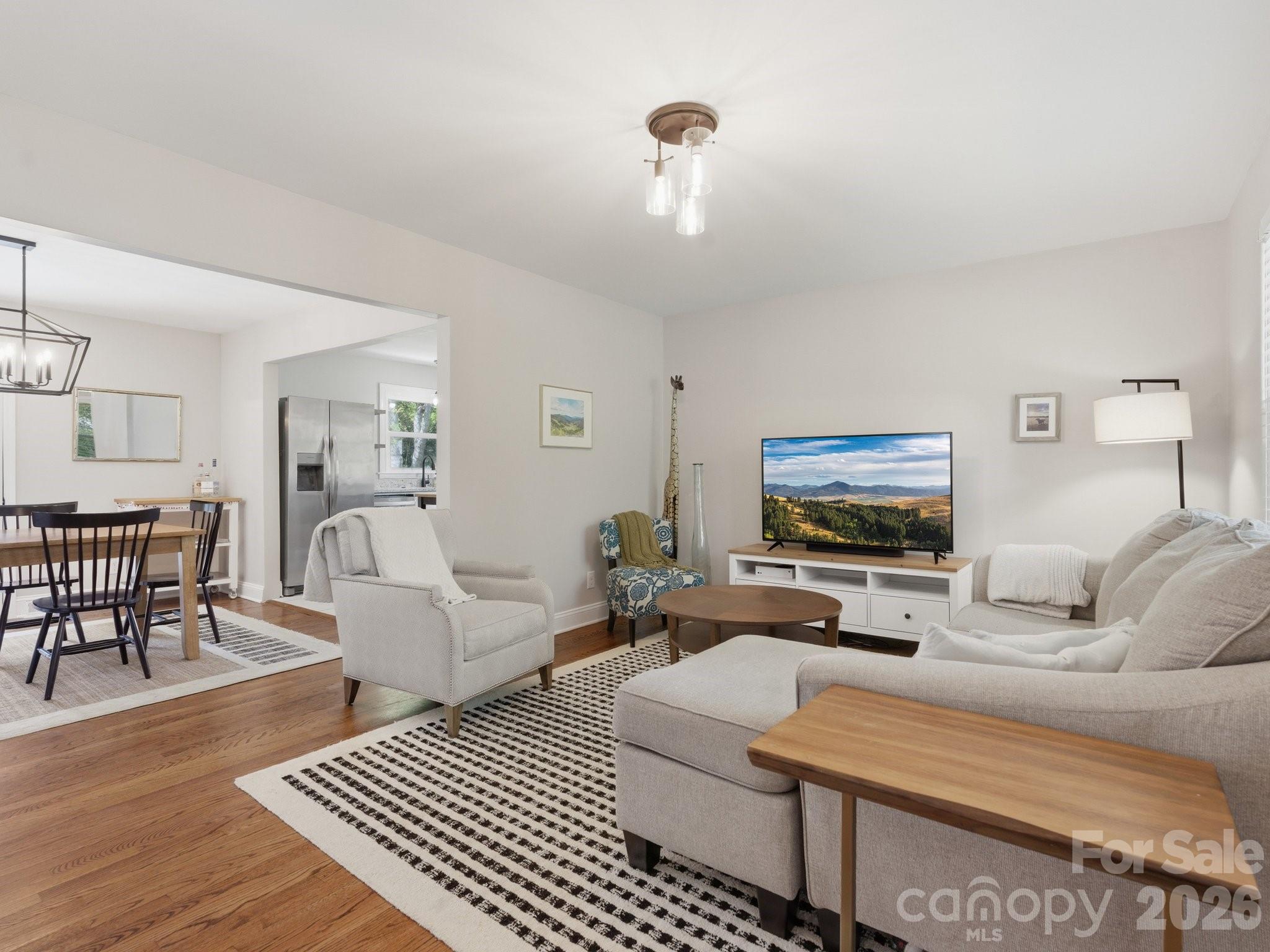 7516 Thorncliff Drive Charlotte NC 28210