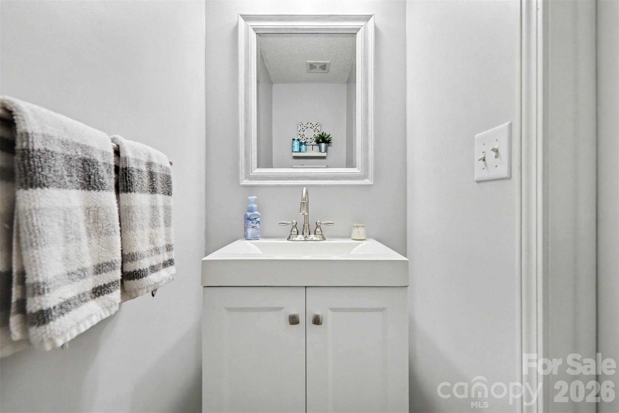 6323 Pine Hollow Drive Charlotte NC 28212