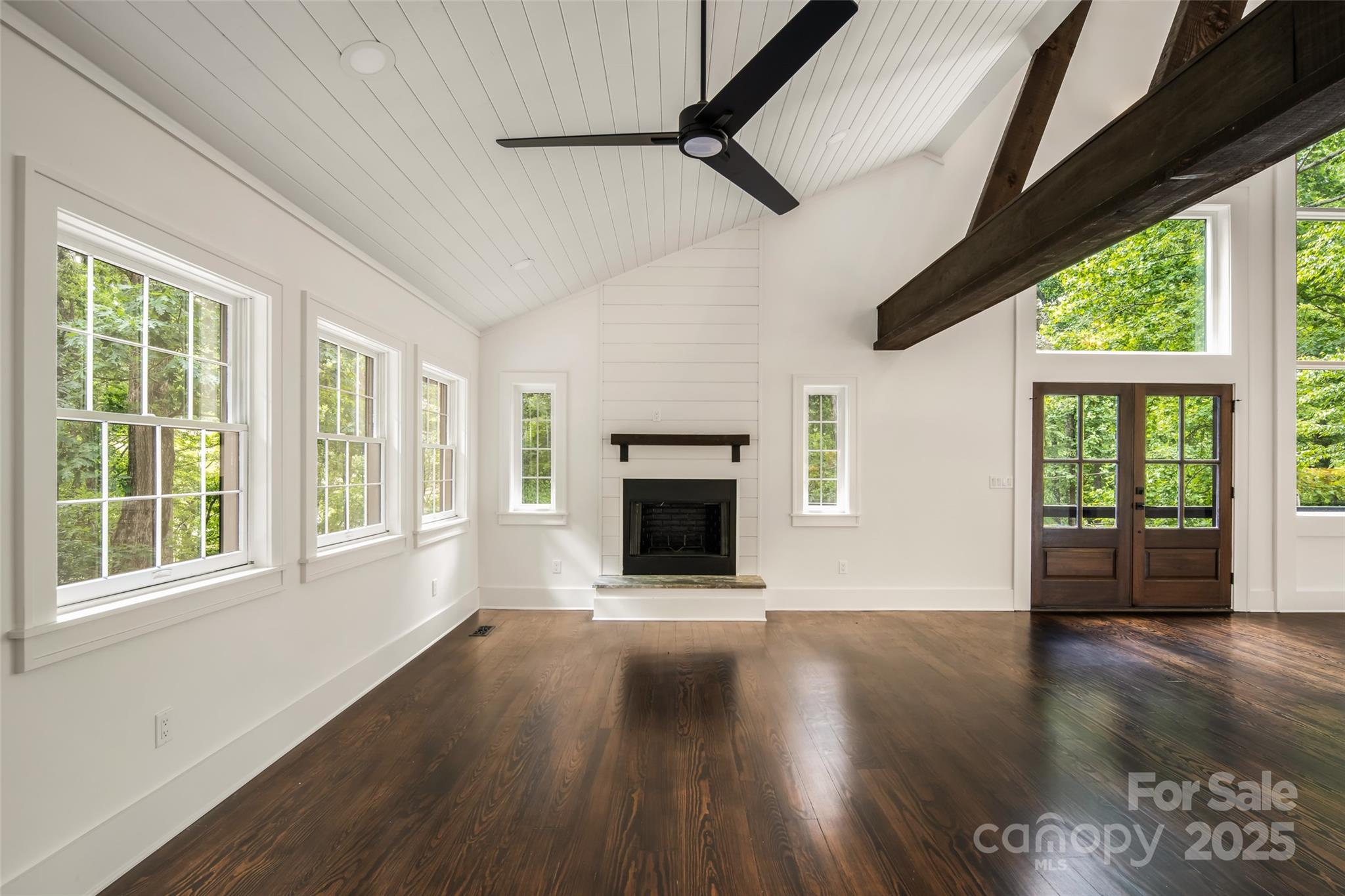 50 Turkey Trot Lane Burnsville NC 28714