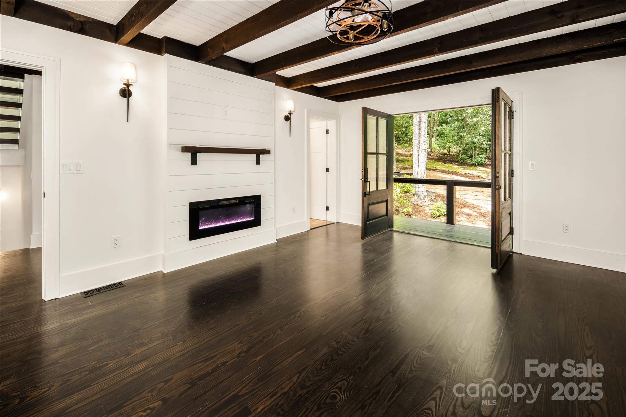 50 Turkey Trot Lane Burnsville NC 28714