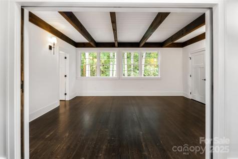50 Turkey Trot Lane Burnsville NC 28714