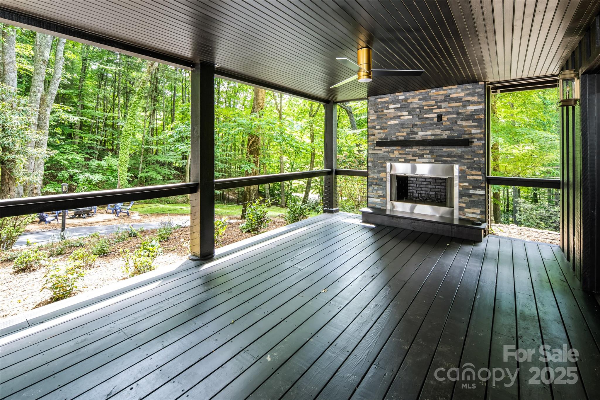 50 Turkey Trot Lane Burnsville NC 28714