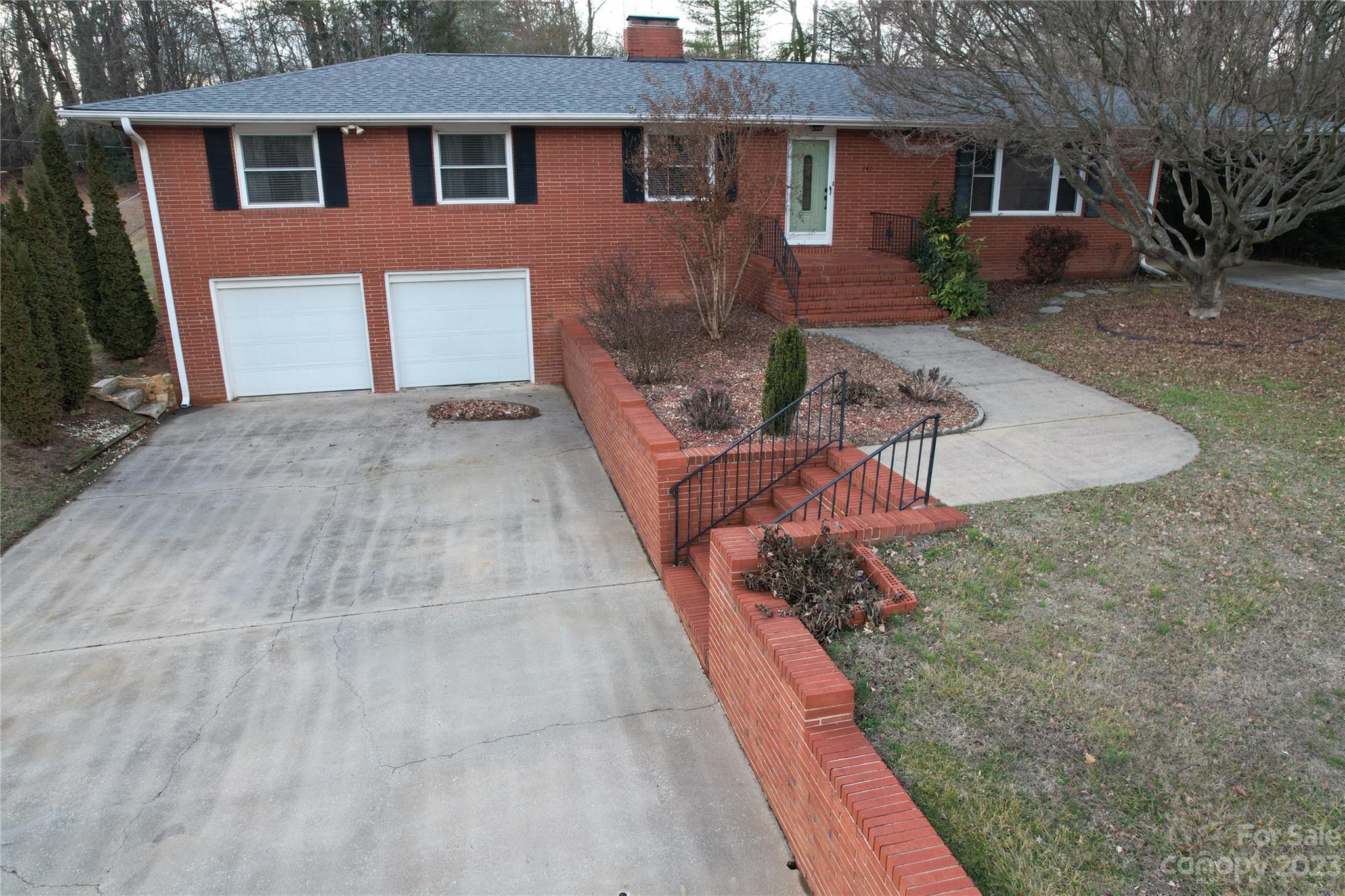 141 Camellia Garden Street Morganton NC 28655