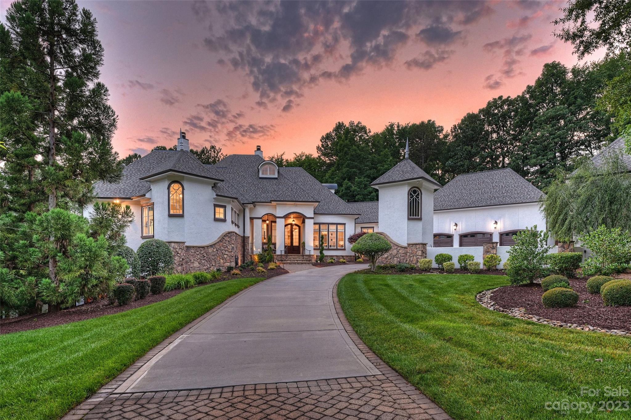 186 White Horse Drive Mooresville NC 28117